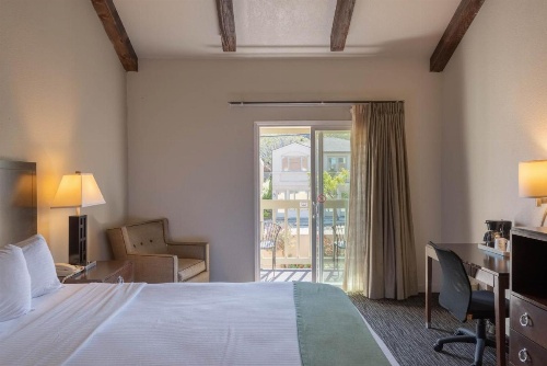 Cannery Row Inn image 10