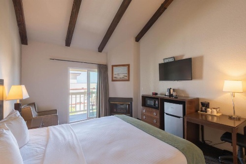 Cannery Row Inn image 20