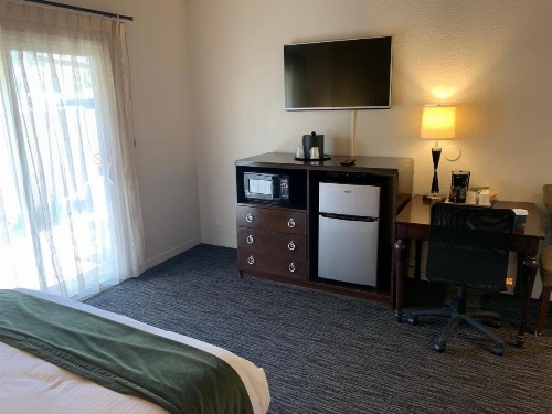 Cannery Row Inn image 21