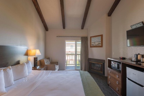 Cannery Row Inn image 28