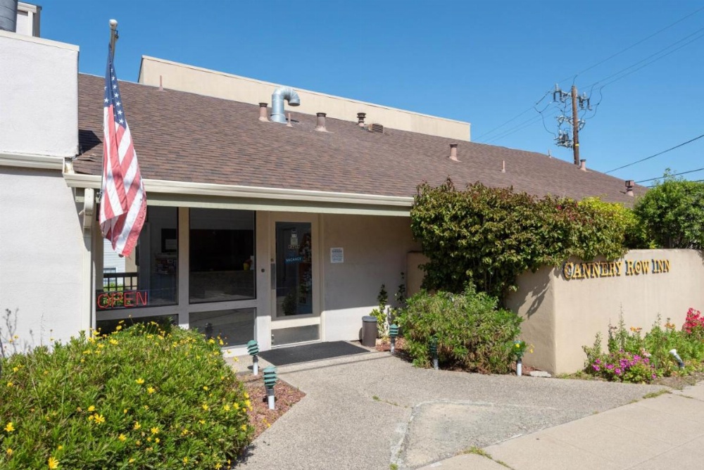 Cannery Row Inn Image 7